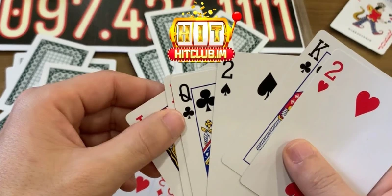 Sâm Lốc là gì? Sức hấp dẫn không thể chối từ của Bài Sâm tại Hitclub 4 Kinh Nghiệm Chơi Bài Sâm Từ Cao Thủ